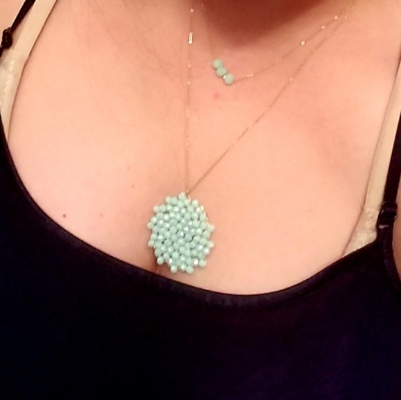 💗GORGEOUS MINT LAYERED NECKLACE!💗 - Picture 2 of 3